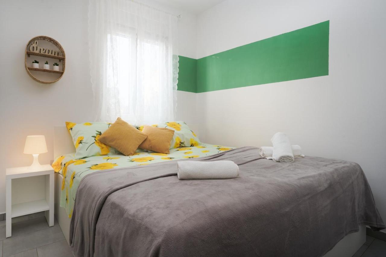Apartments Elena Tia Medulin Extérieur photo
