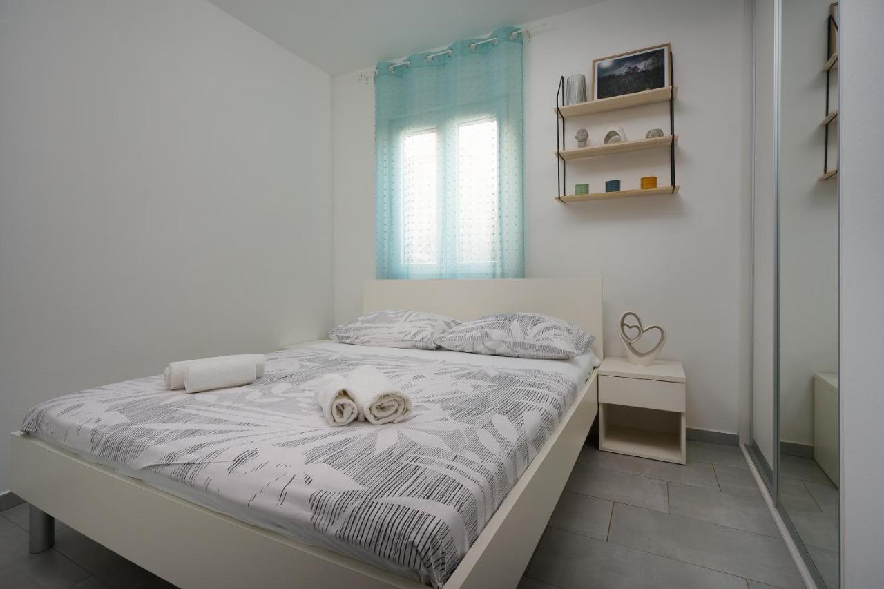 Apartments Elena Tia Medulin Extérieur photo