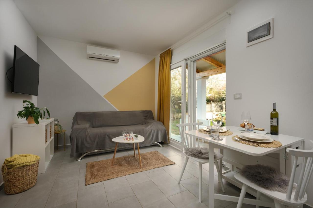 Apartments Elena Tia Medulin Extérieur photo